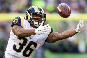 Benny Cunningham attempting to catch a pass against the Seahawks in 2014.