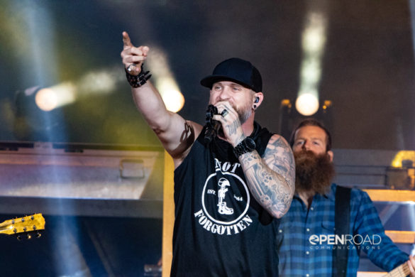 Brantley Gilbert photo by Carrie Zukoski